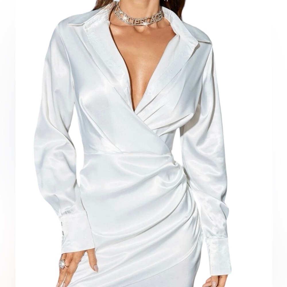 White v neck silk dress